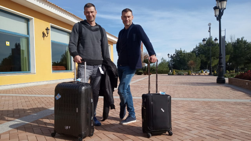 Экс-футболисты ЦСКА Алексей и Василий